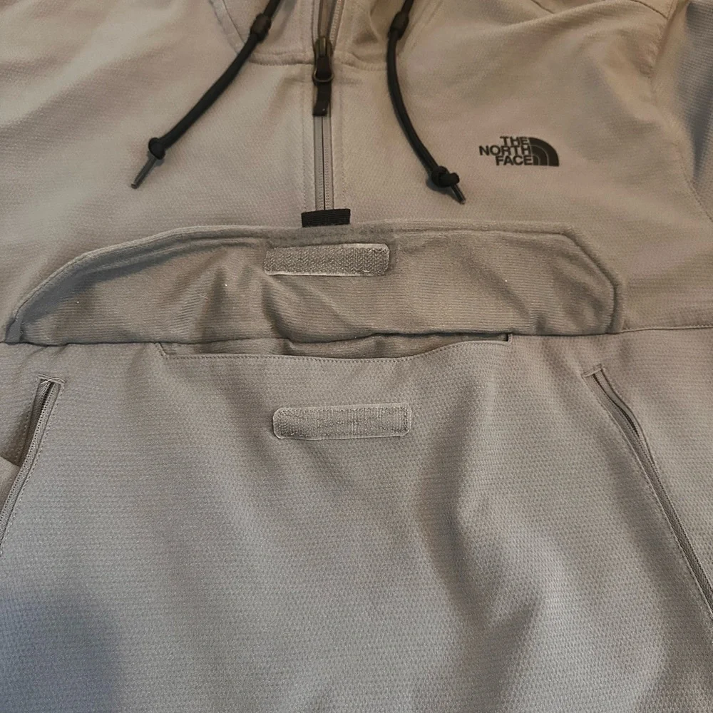 The North Face Tekno Ridge Men’s 1/4 Zip Pullover Activewear